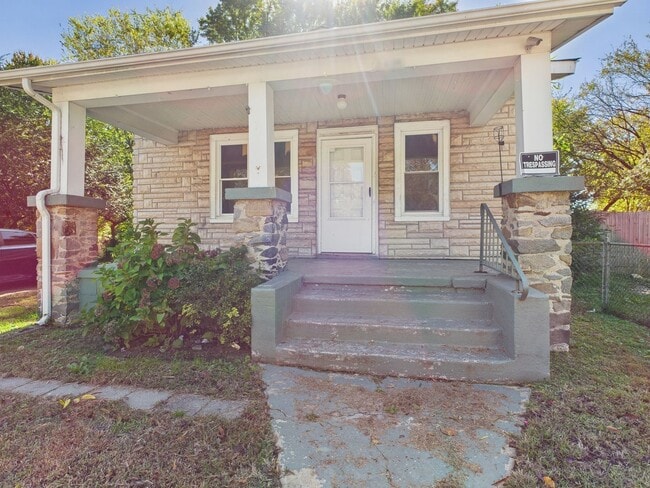 Primary Photo - 2408 Concord Ave