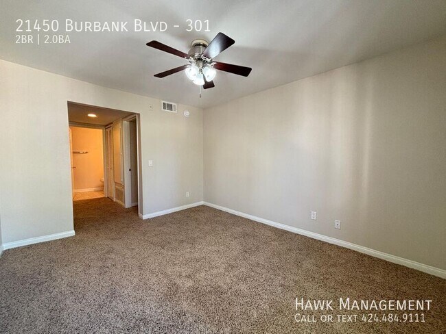 Building Photo - 21450 Burbank Blvd