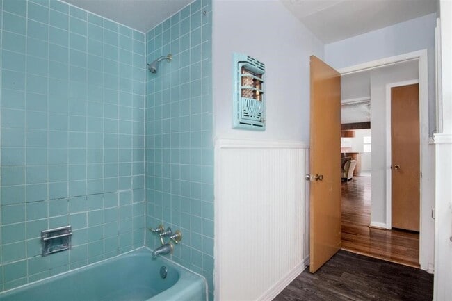 Building Photo - 4015 Mischire Dr