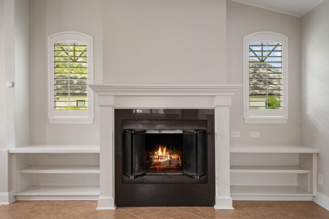 Building Photo - Renovated Winter Park 32789 Home for Lease