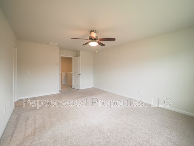 Building Photo - 411 Triple Crown Way