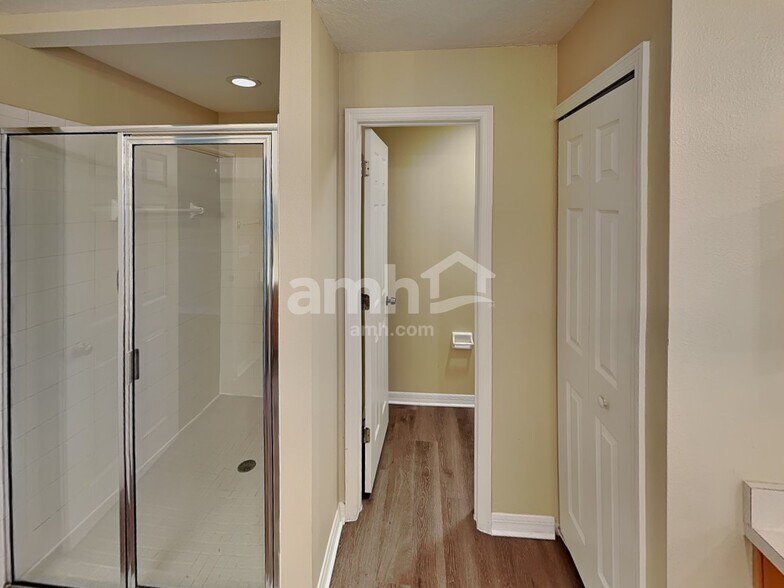 Building Photo - 4012 Waltham Forest Dr