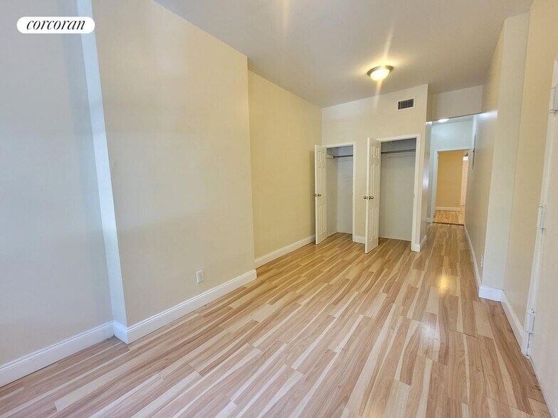 Building Photo - 656 MacDonough St