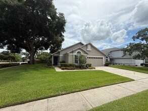 Building Photo - Charming 2-Bed, 2-Bath Home in The Reserve at the Crossings – Lake Mary Living at Its Best!
