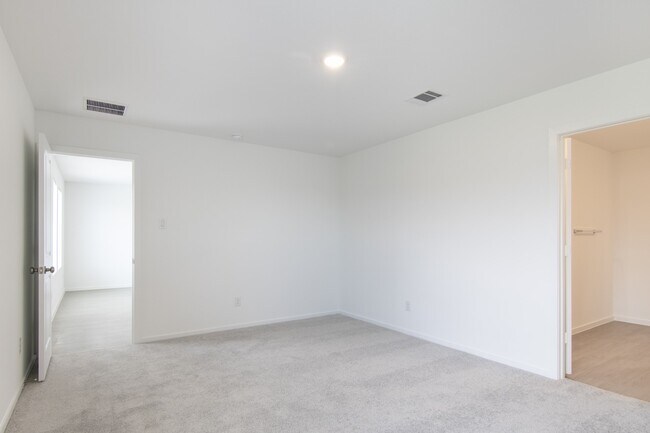 Building Photo - 25653 Rose Creek Dr