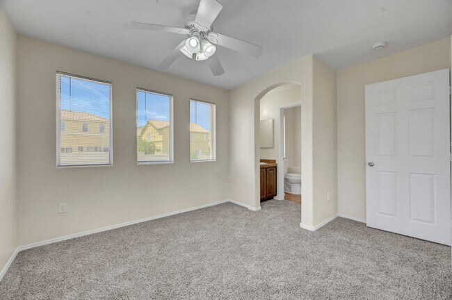 Building Photo - 3952 Badger Brook St