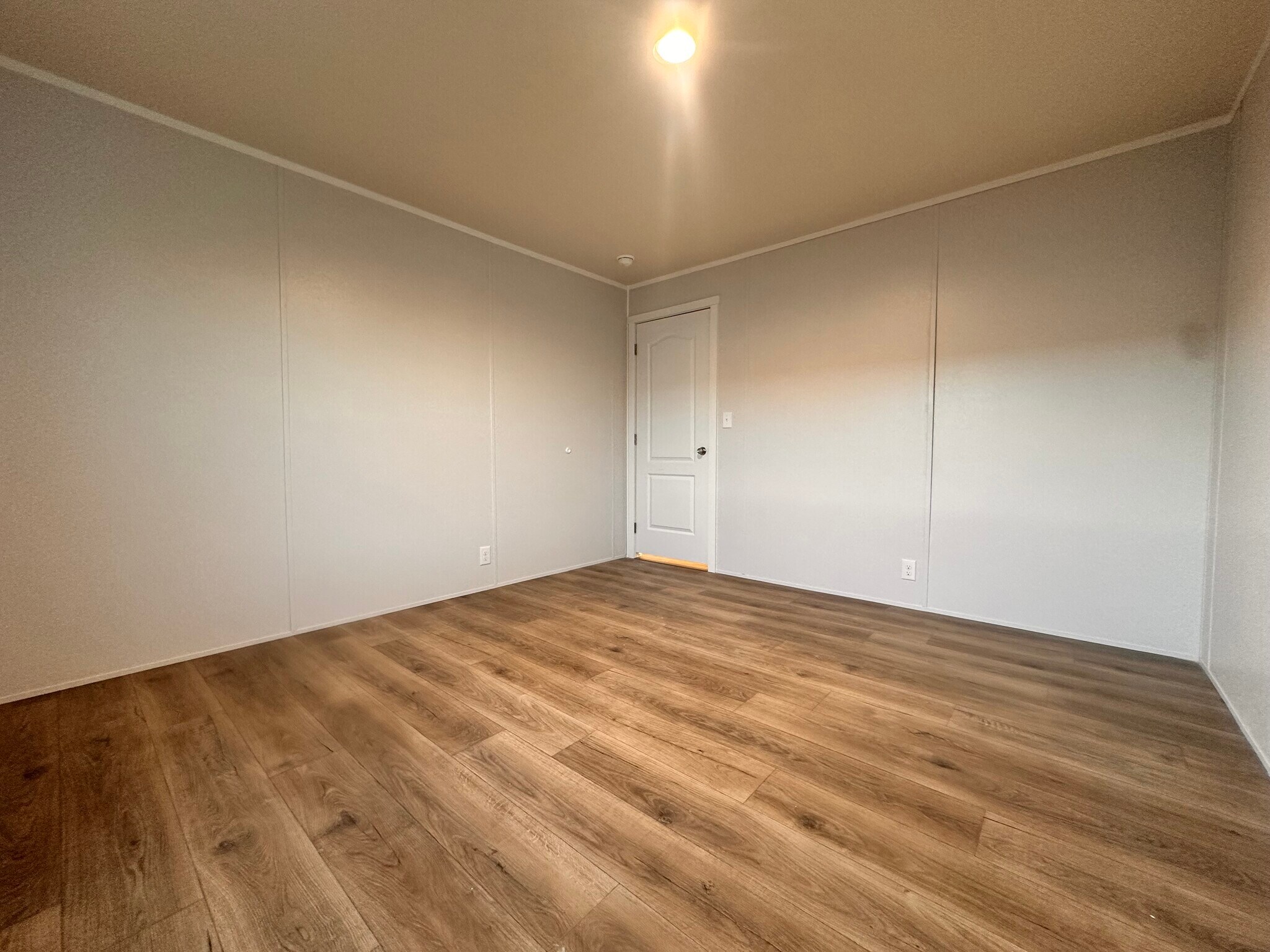 Building Photo - 18 Jubilee St