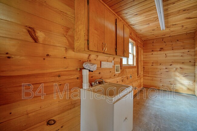 Building Photo - 336 Dancing Water Dr