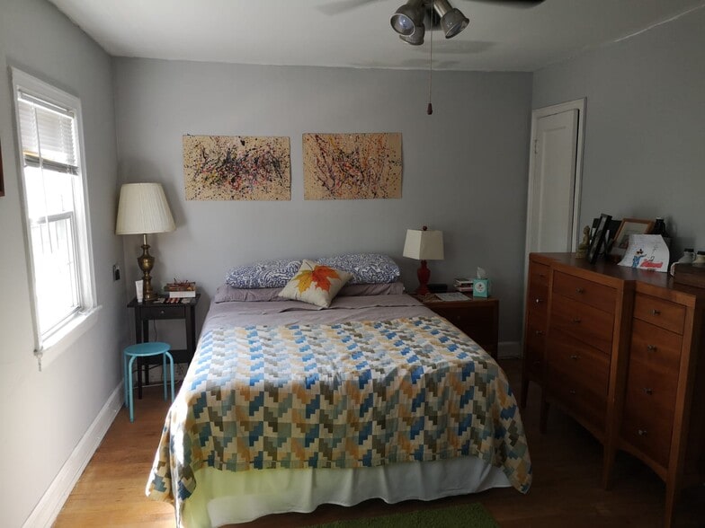 Building Photo - 2240 Observatory Pl NW