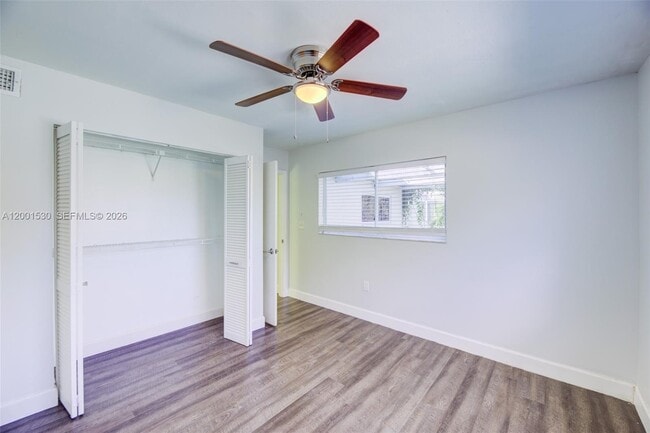 Building Photo - 565 NW 97th Ave