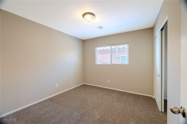 Building Photo - 7718 Ornamento Way