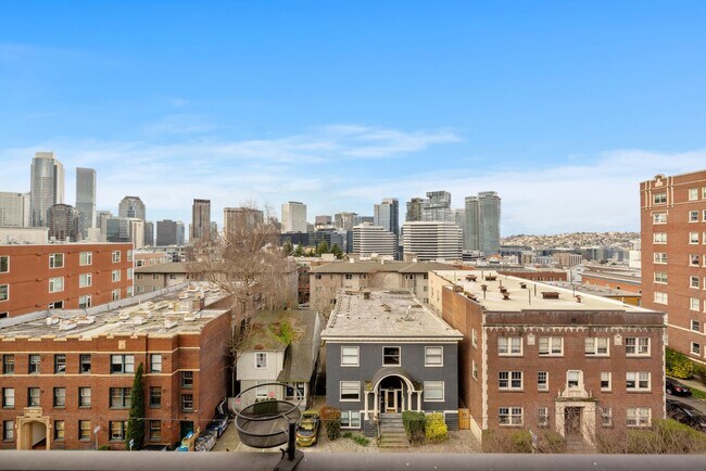Building Photo - Top-Floor Studio with Stunning Views in Capitol Hill