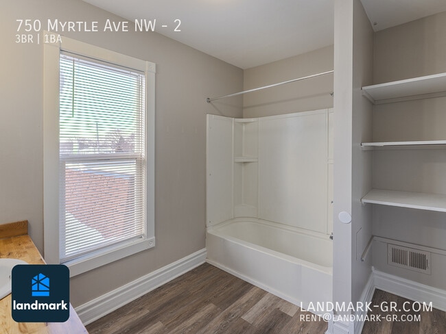 Building Photo - 750 Myrtle St NW