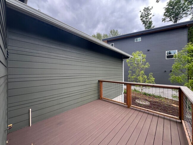 Building Photo - 514 Fielding Ct