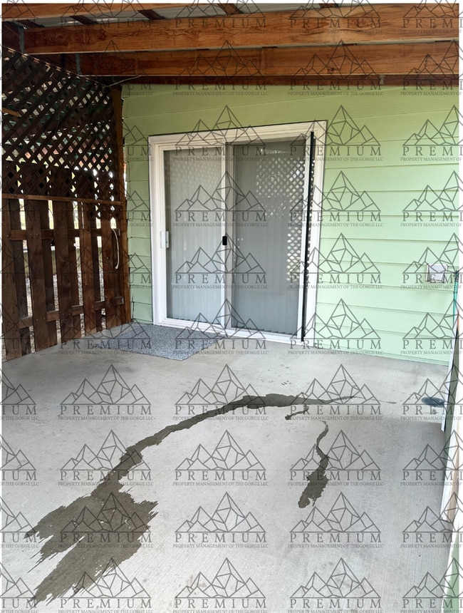 Building Photo - 1 BED 1 BATH HOME!