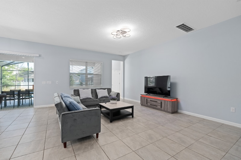 Building Photo - 4491 Monado Dr