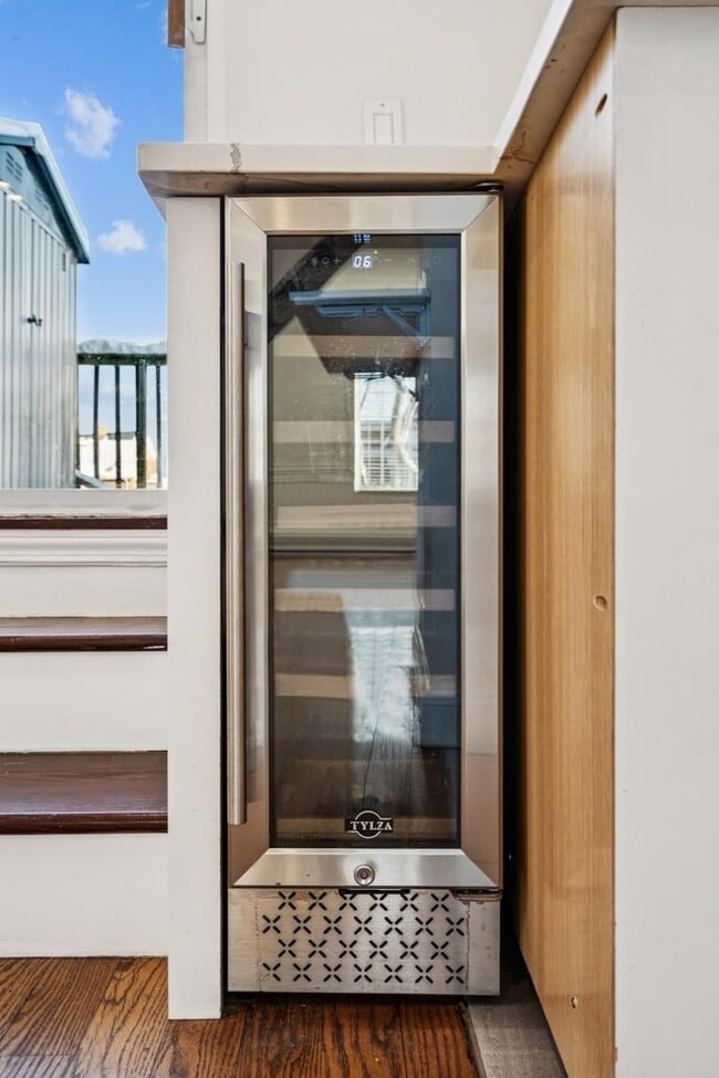 Building Photo - 132 Dodd St