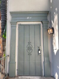 Building Photo - 1811