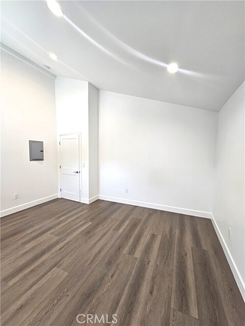 Building Photo - 9302 Belvoir Ave