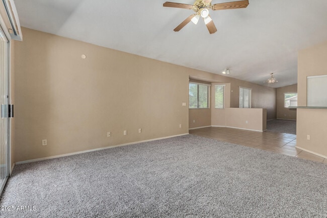 Building Photo - 13861 W Elm St