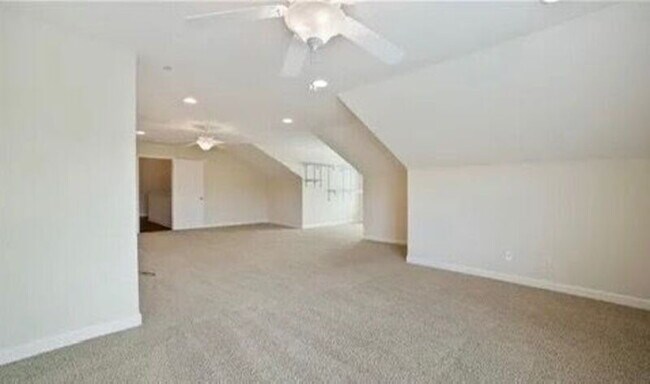 Building Photo - 663 Wyndham Way