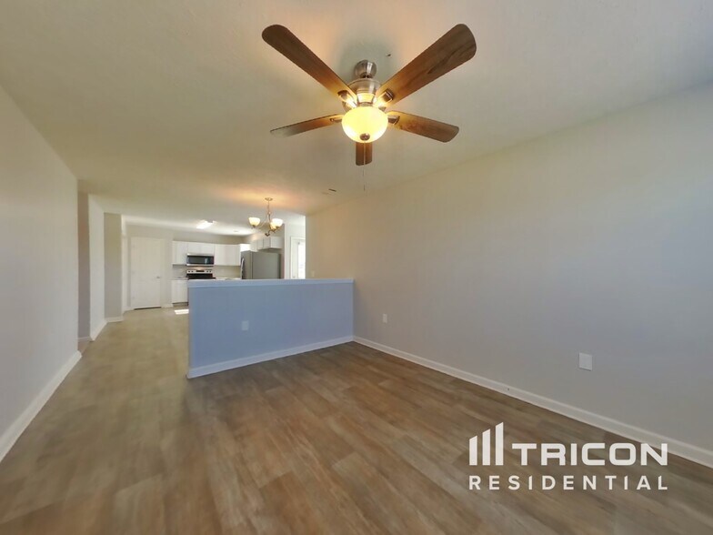 Building Photo - 1809 Daniel Ct