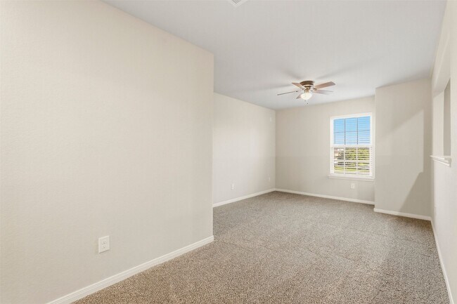Building Photo - 2202 Tannin Trce