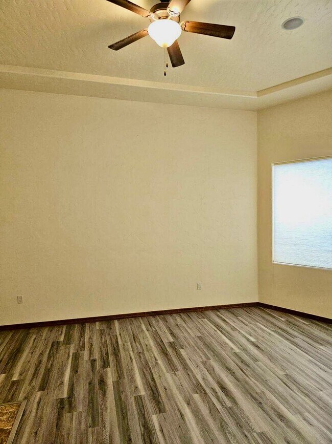 Building Photo - 2184 Sedona Hills Pkwy