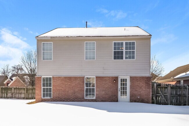 Building Photo - 7292 Green Ash Dr