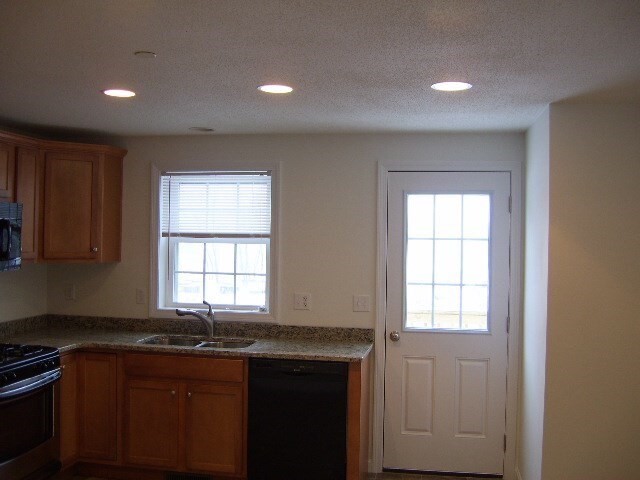 Building Photo - 5 Bufton Farm Rd