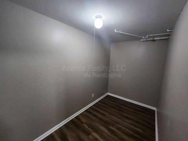 Building Photo - 1366 Heritage Glen Dr