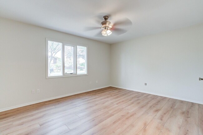 Building Photo - 5309 77th St