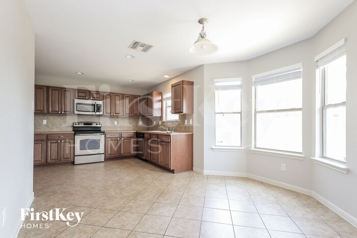 Building Photo - 10703 Ranchland Fox