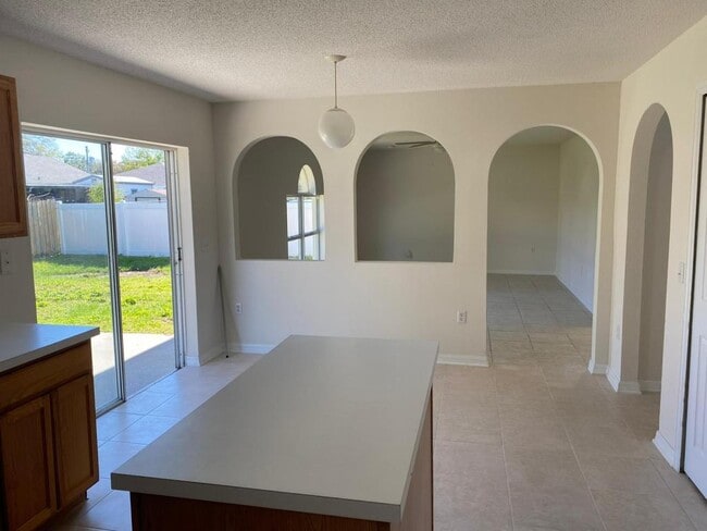 Building Photo - 217 Chadworth Dr