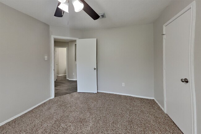 Building Photo - 1314 Buchans Dr