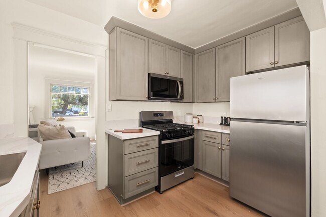 Building Photo - 4419–4423 Mississippi St — fully renovated with designer finishes throughout!