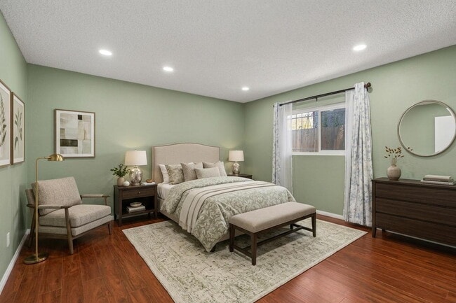 Building Photo - Spacious 3BR Retreat in the Heart of Cherokee Point