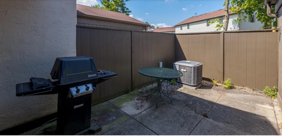 Building Photo - 5275 Timberline Rd