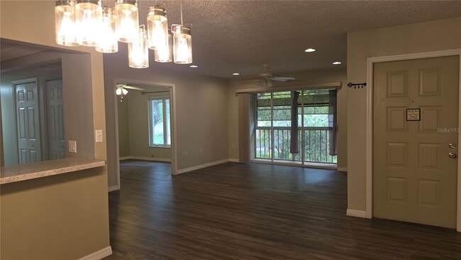 Building Photo - 12119 Sunny Glen Ln