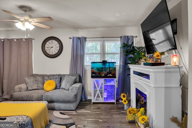 Building Photo - 6575 Hidden Brook Trail