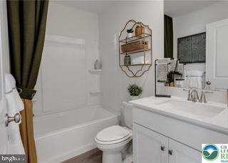 Building Photo - 8214 Alexander Court