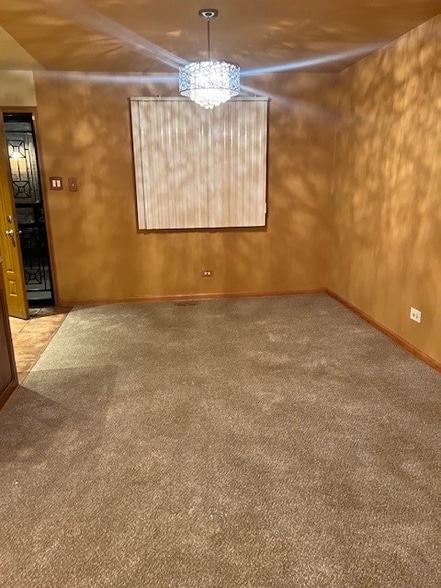 Building Photo - 12105 S Justine St