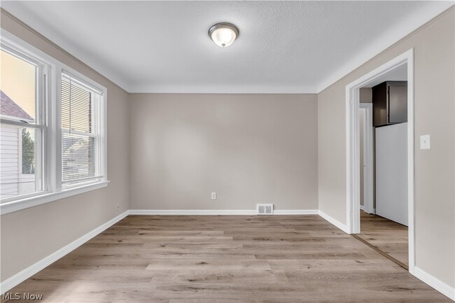 Building Photo - 10008 Edgepark Dr