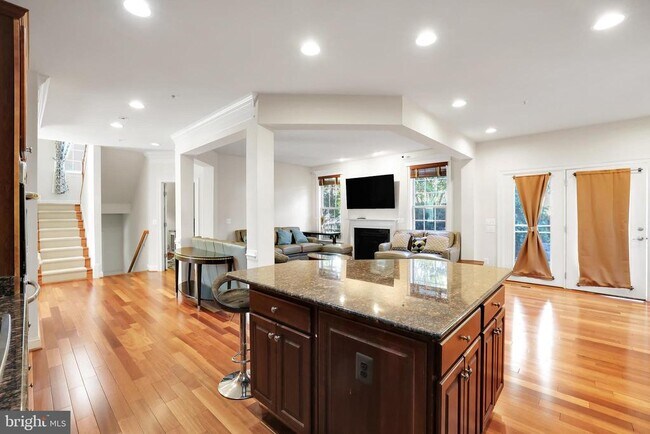 Building Photo - 3037 Moore Ln