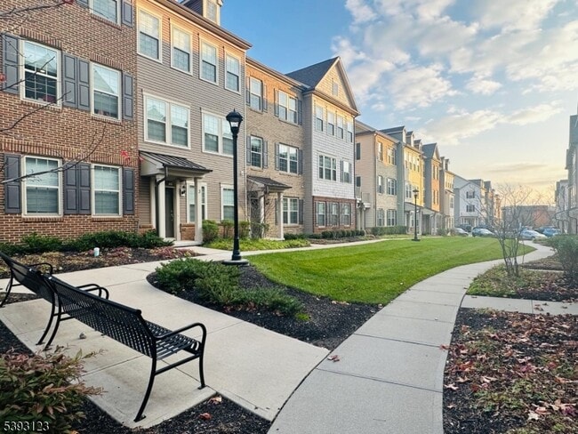 Building Photo - 2 Ambrosia Ct