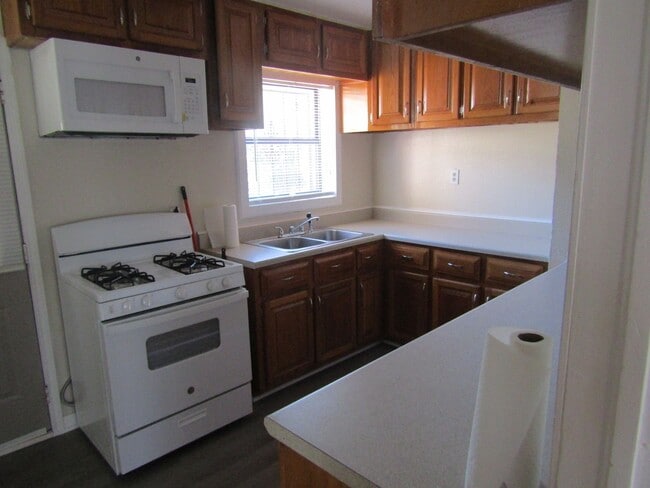 Building Photo - 1306 Garth Dr