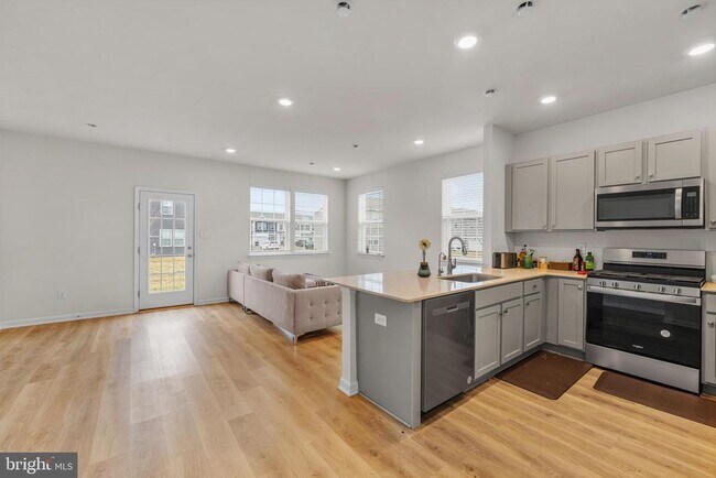 Building Photo - 39 Nelsons Wy