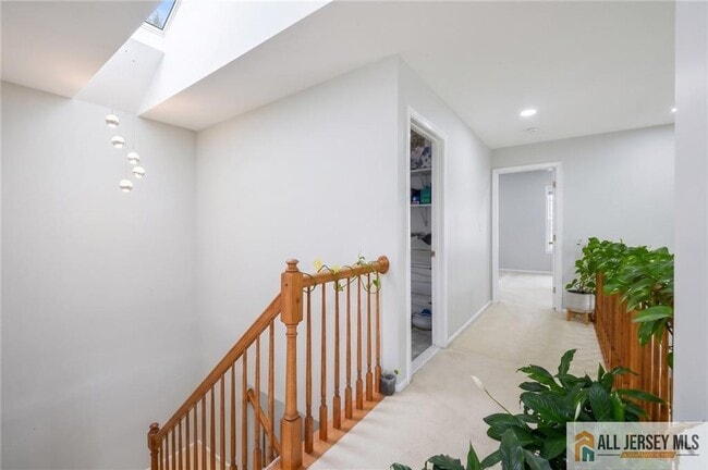 Building Photo - 67 Glen Oaks Ct