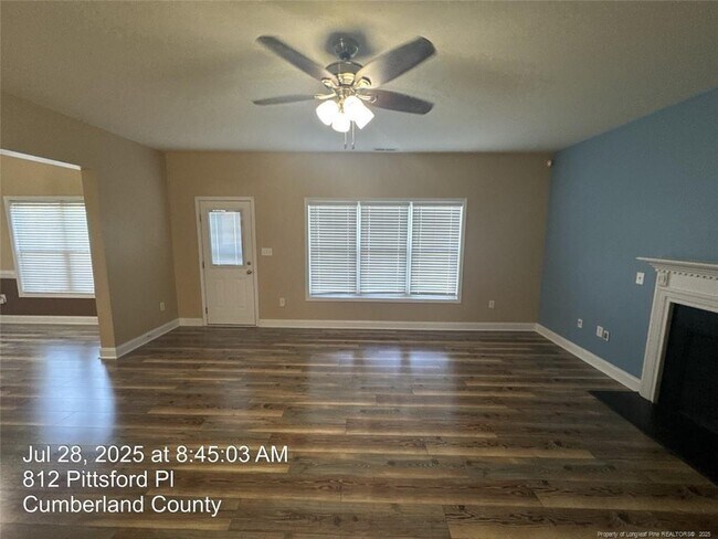 Building Photo - 812 Pittsford Pl