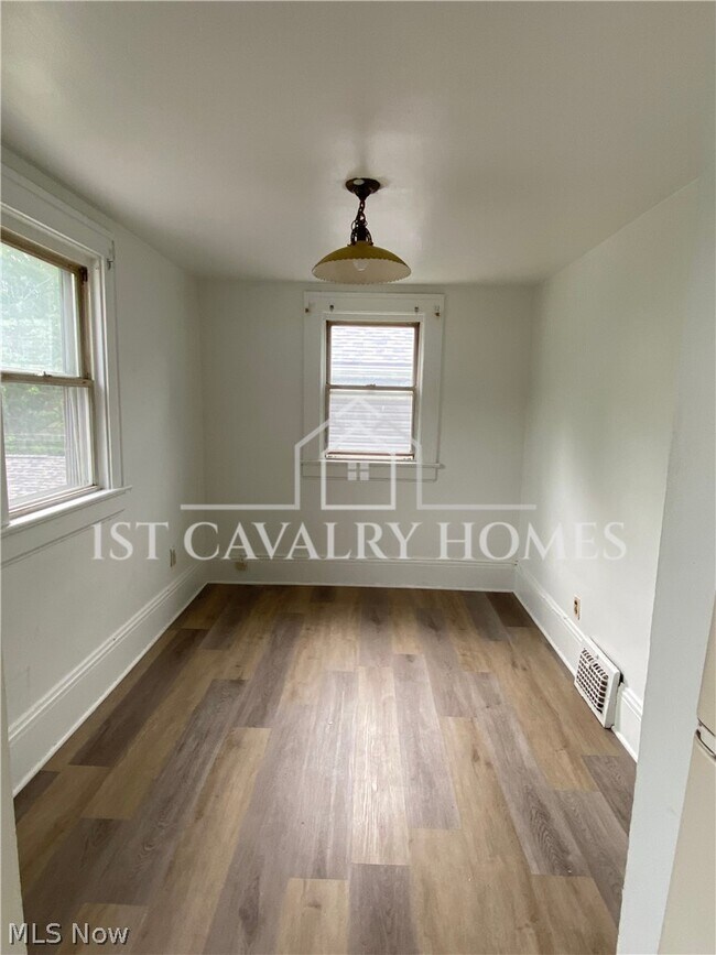 Building Photo - 1383 Curtis St